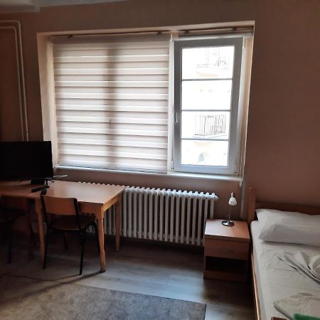 Petar Drapsin Hostel เบลเกรด ภายนอก รูปภาพ