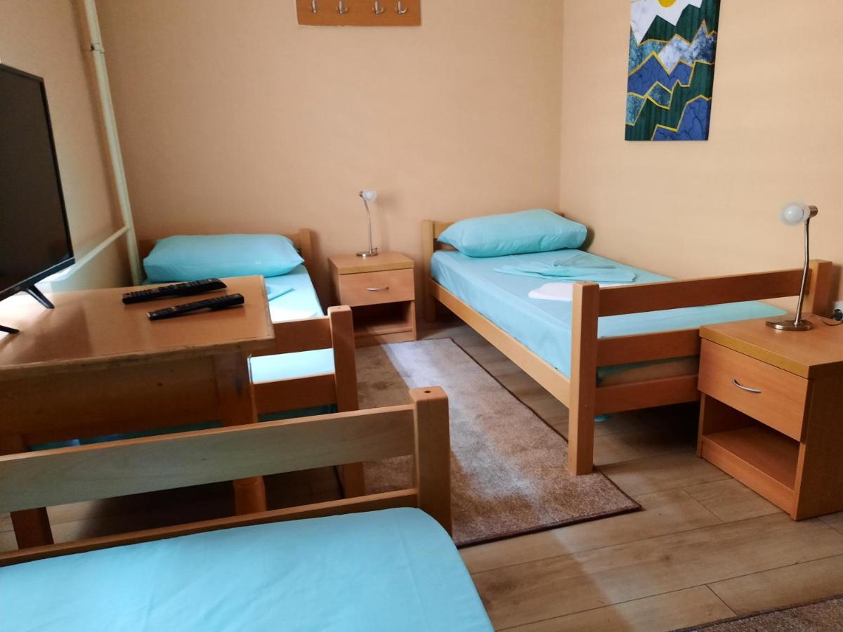 Petar Drapsin Hostel เบลเกรด ภายนอก รูปภาพ