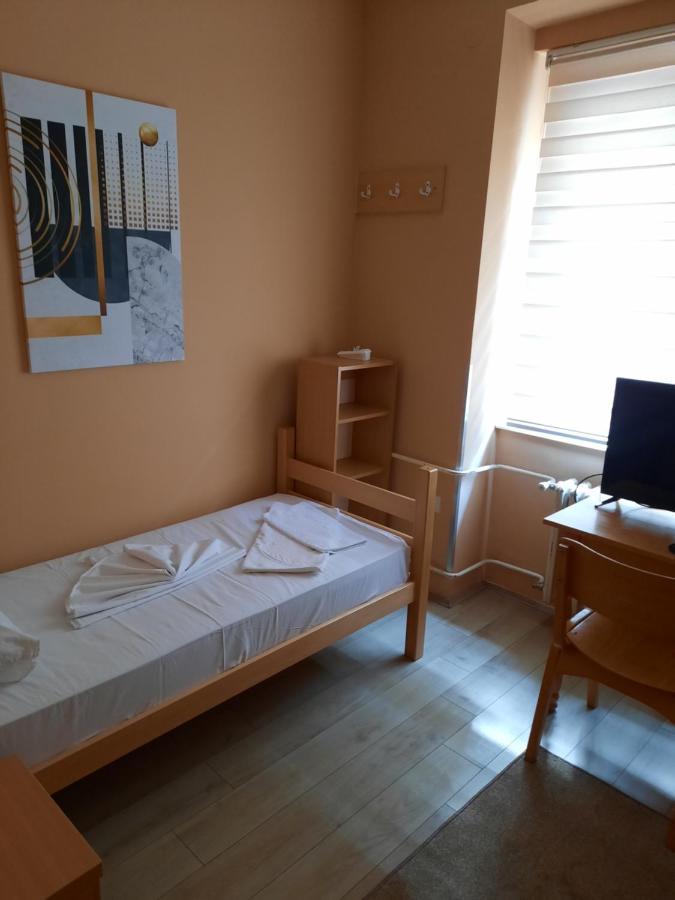 Petar Drapsin Hostel เบลเกรด ภายนอก รูปภาพ